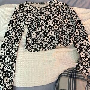 Wild Fable Black and White Floral Blouse